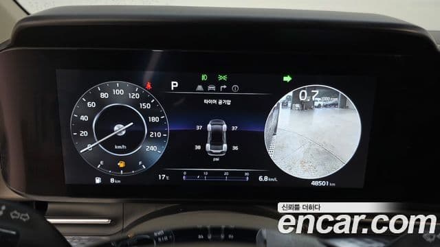 Kia Carnival 2023 — ფოტო 8/20