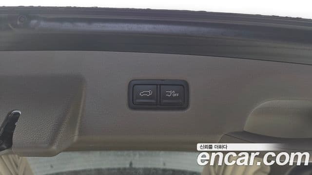 Kia Carnival 2023 — ფოტო 20/20