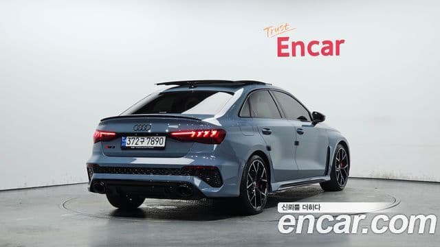 Audi RS3 2023 — Şəkil 16/33