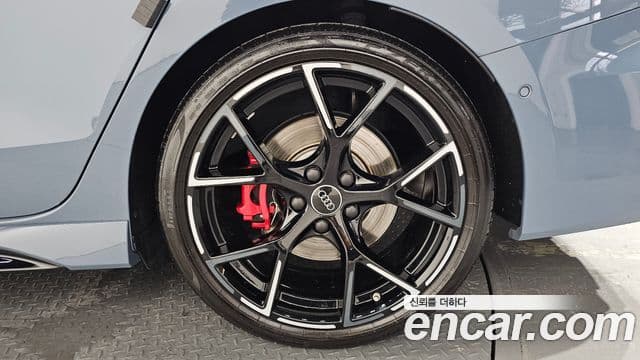 Audi RS3 2023 — Şəkil 24/33