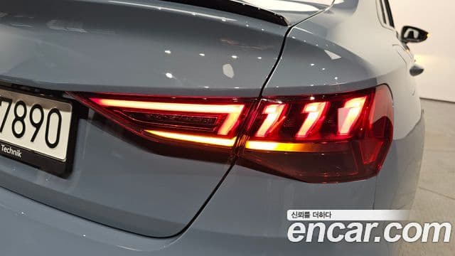 Audi RS3 2023 — Şəkil 22/33