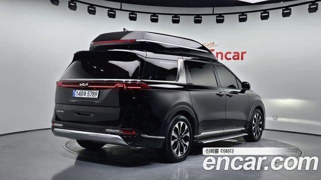 Kia Carnival 2022 — Фото 2/20