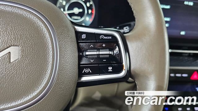 Kia Carnival 2022 — Фото 16/20
