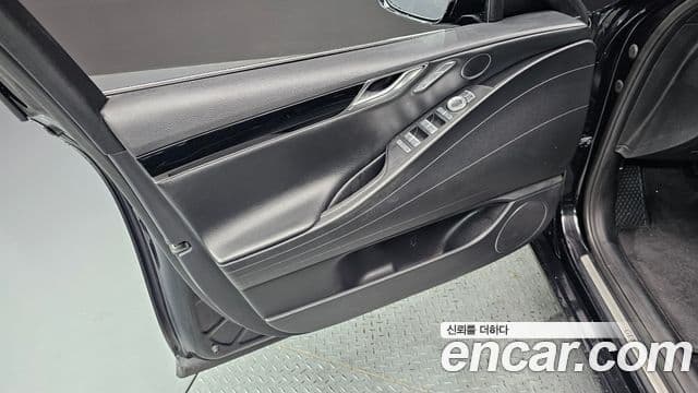 Genesis G80 2021 — Photo 20/32