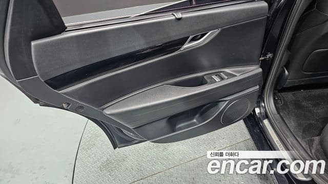 Genesis G80 2021 — Photo 14/32
