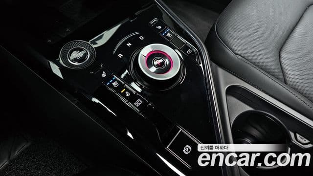 Kia Niro 2025 — Şəkil 9/20