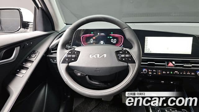 Kia Niro 2025 — Şəkil 12/20