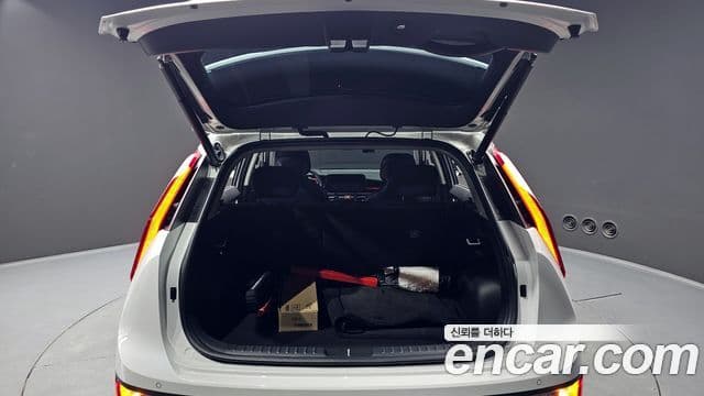 Kia Niro 2025 — Şəkil 20/20
