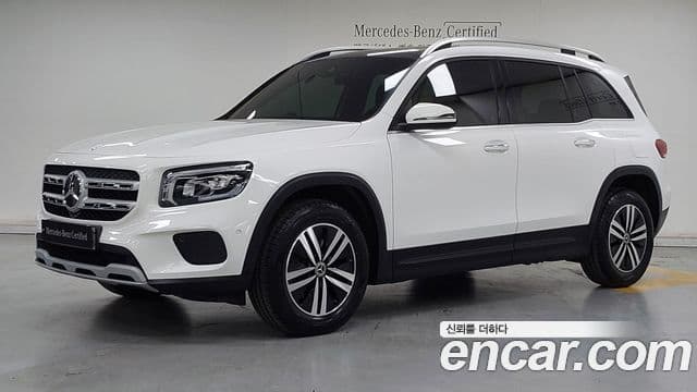 Mercedes-Benz GLB-Class 2021 — Şəkil 10/17