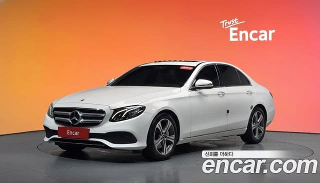 Mercedes-Benz E-Class 2018 — ფოტო 1/20