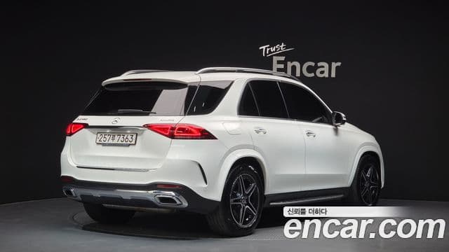 Mercedes-Benz GLE-Class 2020 — Фото 2/20