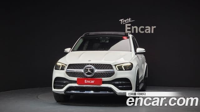 Mercedes-Benz GLE-Class 2020 — Фото 3/20
