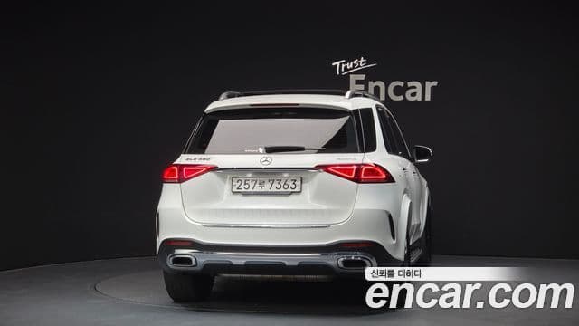 Mercedes-Benz GLE-Class 2020 — Фото 4/20