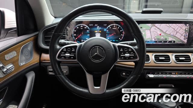 Mercedes-Benz GLE-Class 2020 — Фото 13/20