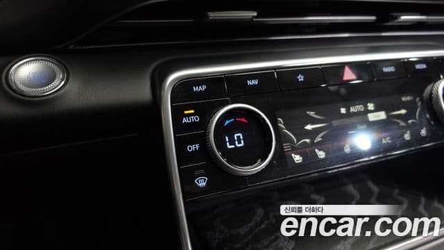 Genesis GV80 2022 — ფოტო 22/35