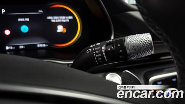 Genesis GV80 2022 — ფოტო 25/35