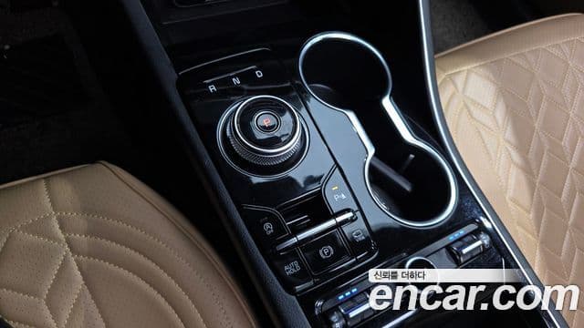 Kia K5 2023 — ფოტო 9/20