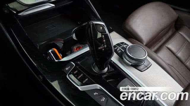 BMW X3 2018 — Şəkil 9/20