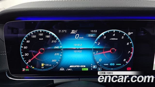 Mercedes-Benz AMG GT 2021 — Şəkil 8/20