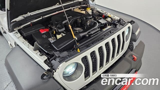 Jeep Gladiator 2021 — ფოტო 6/20