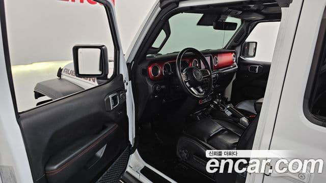 Jeep Gladiator 2021 — ფოტო 10/20