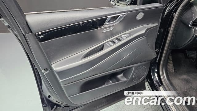 Genesis GV80 2020 — Photo 23/33