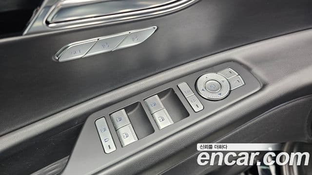 Genesis GV80 2020 — Photo 11/33