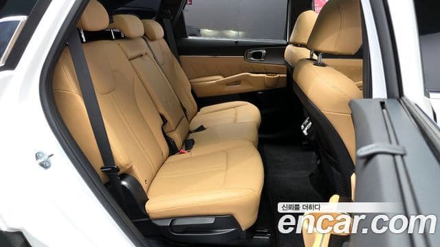 Kia Sorento 2023 — Şəkil 11/20
