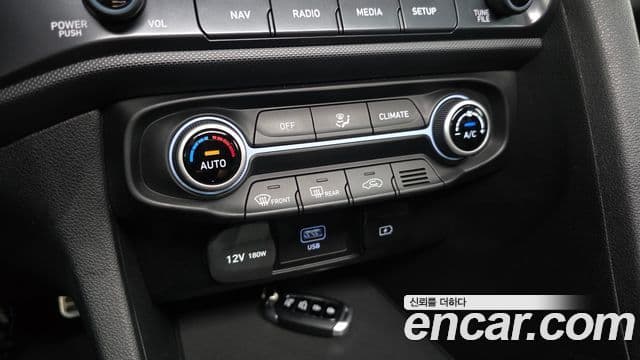 Hyundai Veloster 2022 — Фото 16/20