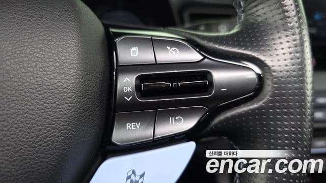 Hyundai Veloster 2022 — Фото 17/20