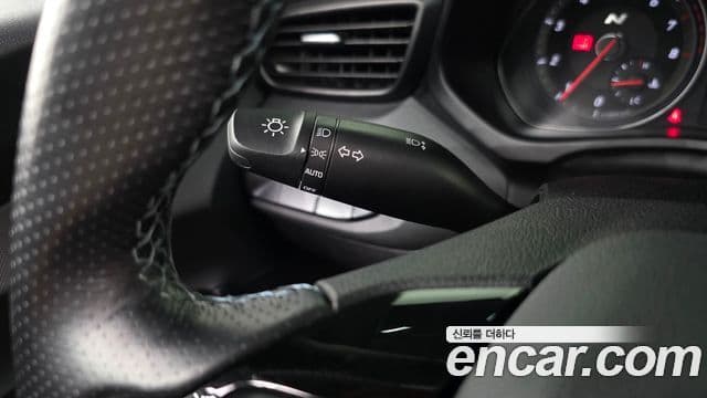 Hyundai Veloster 2022 — Şəkil 4/27