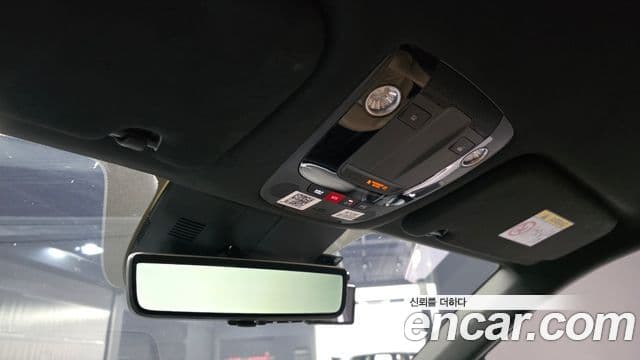 Kia Sorento 2023 — ფოტო 18/20