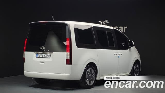 Hyundai Staria 2024 — Şəkil 2/20