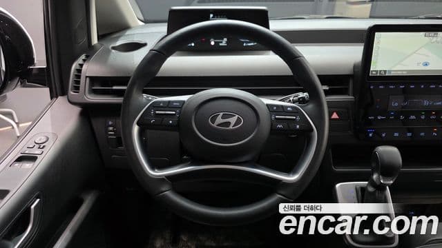 Hyundai Staria 2024 — Şəkil 13/20