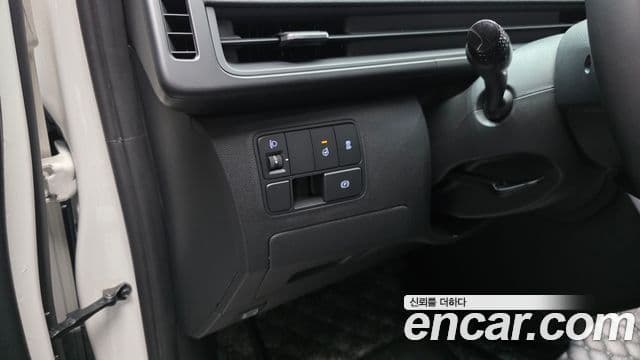 Hyundai Staria 2024 — Şəkil 14/20