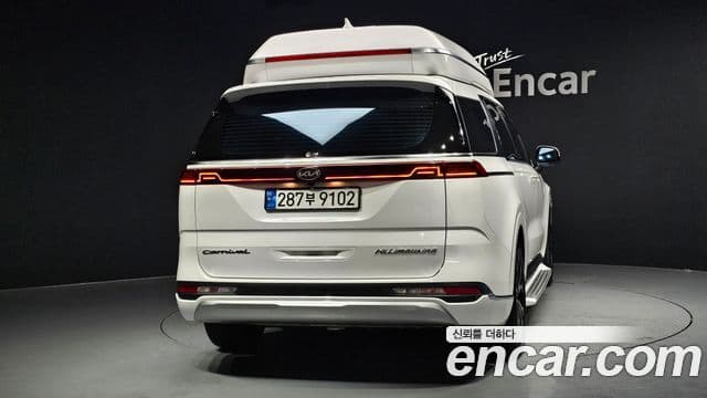 Kia Carnival 2021 — ფოტო 4/20
