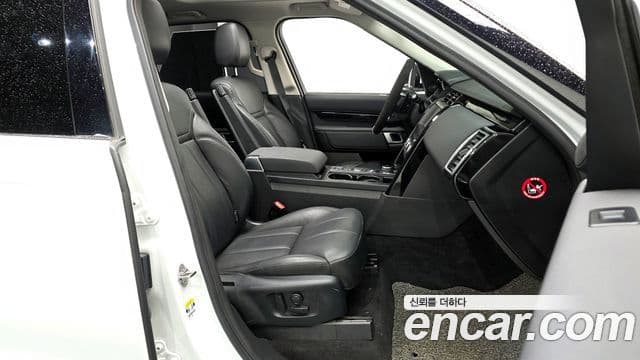 Land Rover Discovery 5 2019 — ფოტო 11/20