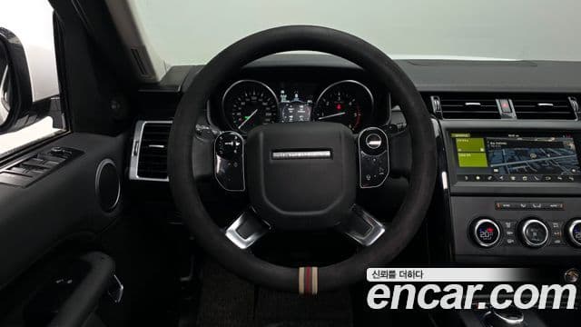 Land Rover Discovery 5 2019 — ფოტო 13/20