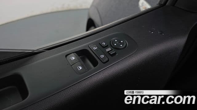 Hyundai Staria 2024 — Şəkil 18/20