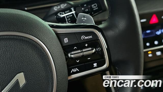 Kia Carnival 2023 — Фото 13/20