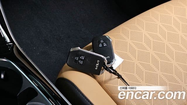 Kia Carnival 2023 — Фото 20/20