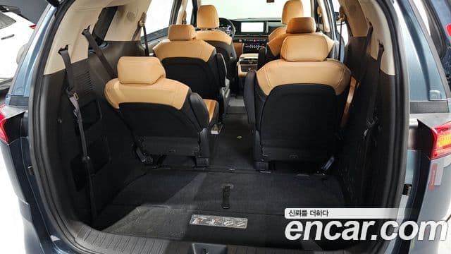 Kia Carnival 2023 — Photo 6/31