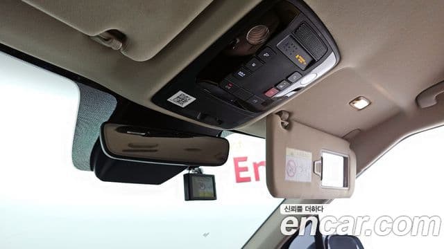 Kia Carnival 2023 — Photo 3/31