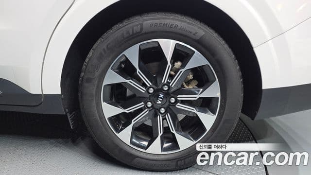 Kia Carnival 2021 — Photo 21/34
