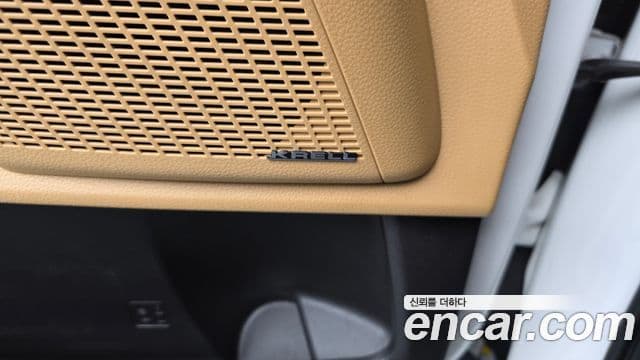 Kia Carnival 2021 — Photo 10/34