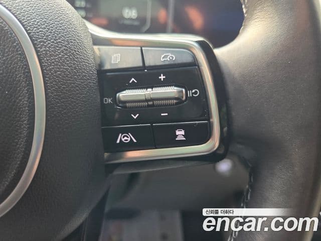 Kia Carnival 2024 — Photo 8/20