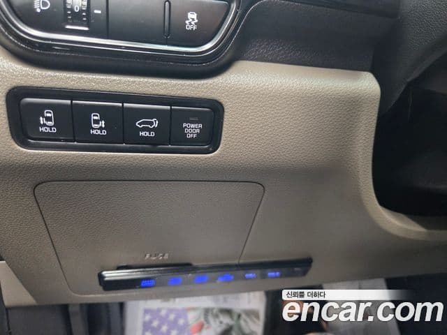 Kia Carnival 2024 — Photo 15/20