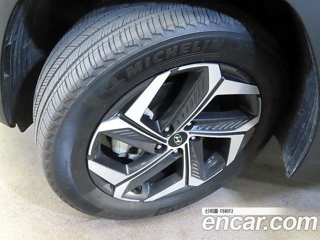 Hyundai The New Tucson 2022 — ფოტო 19/20