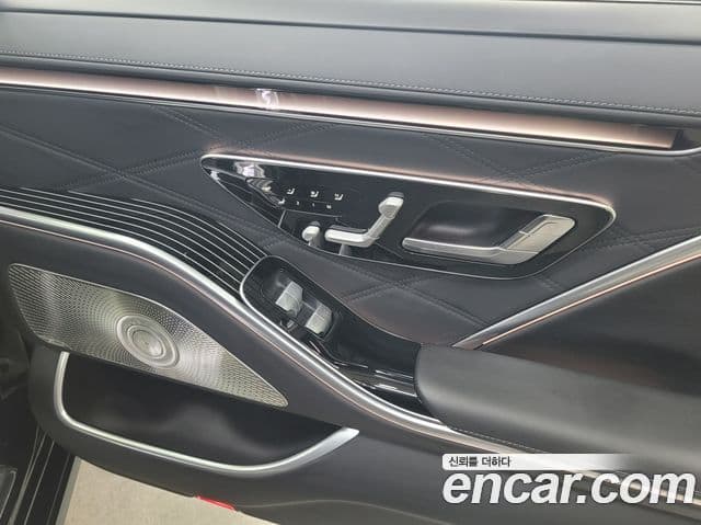 Mercedes-Benz S-Class 2025 — ფოტო 7/20