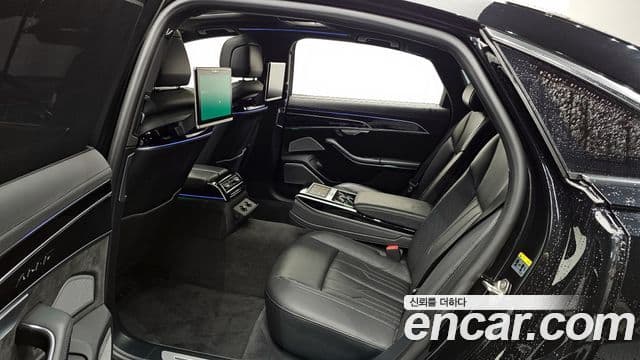Audi A8 2020 — Şəkil 12/20